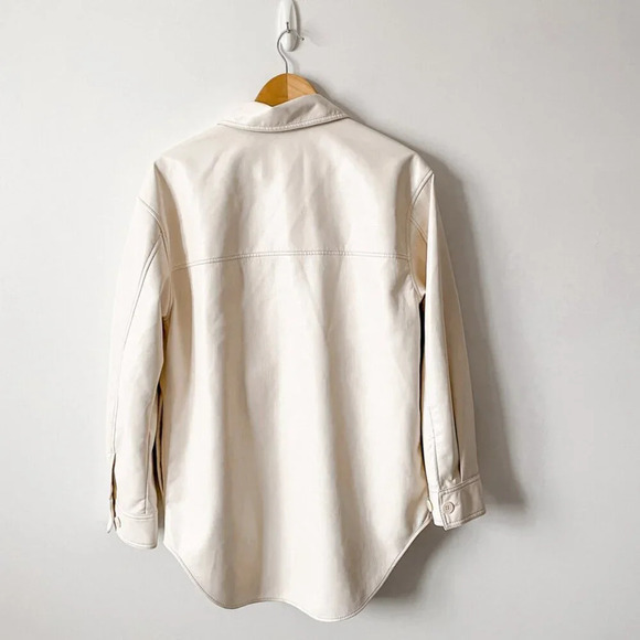 Aritzia Wilfred Vegan Leather Ganna Shirt Jacket Shacket Birch White Size Medium - Picture 9 of 11